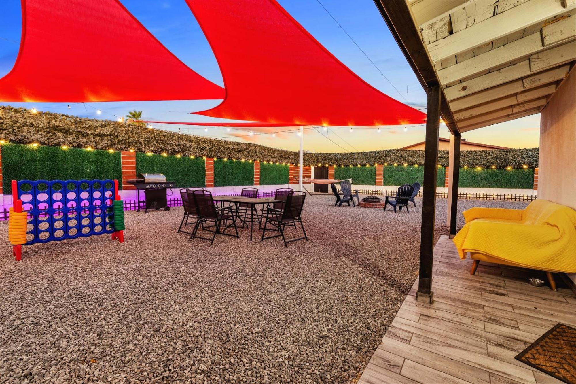 Phoenix Retreat - 2 Bedroom Home With King-Size Bed - 3 Smart Tvs - 10 Min From Airp - Unit A エクステリア 写真